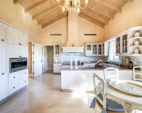 Resale - Villa - Marbella - Marbella Centro