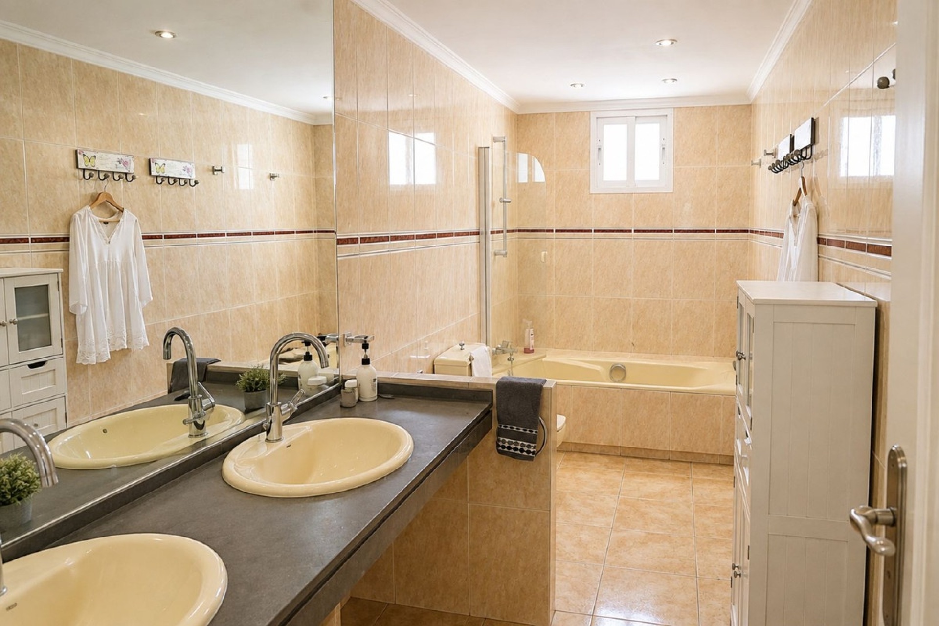 Resale - Villa - Marbella - Marbella Centro
