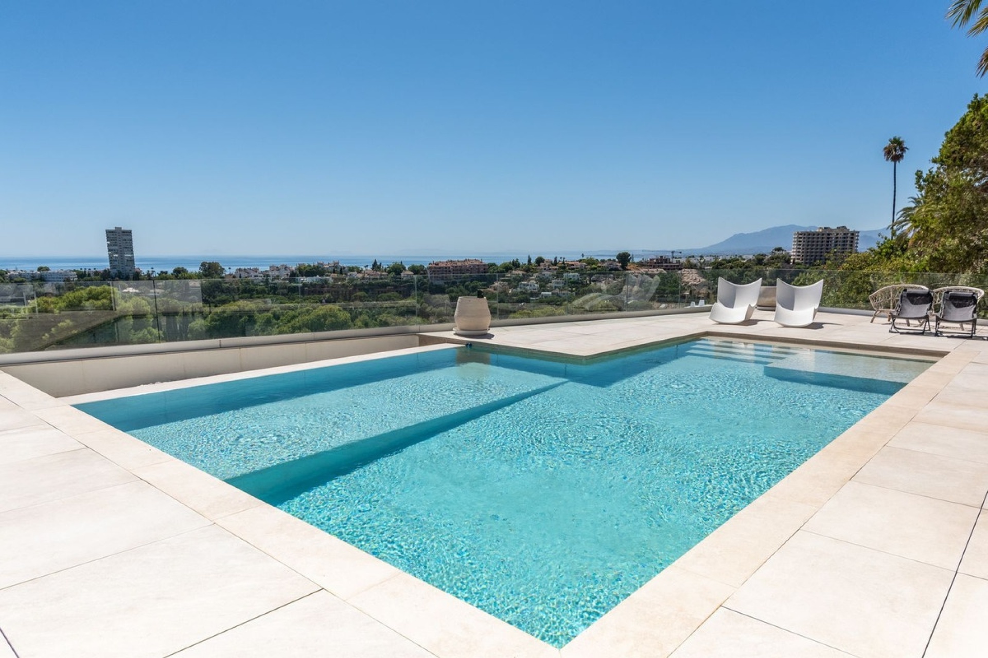 Resale - Villa - Marbella - Marbella Centro