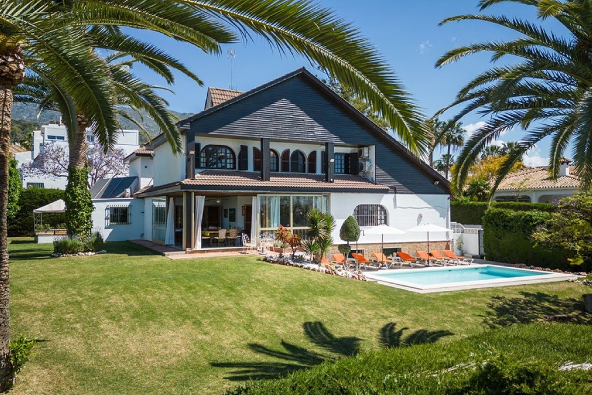 Resale - Villa - Marbella - Marbella Centro