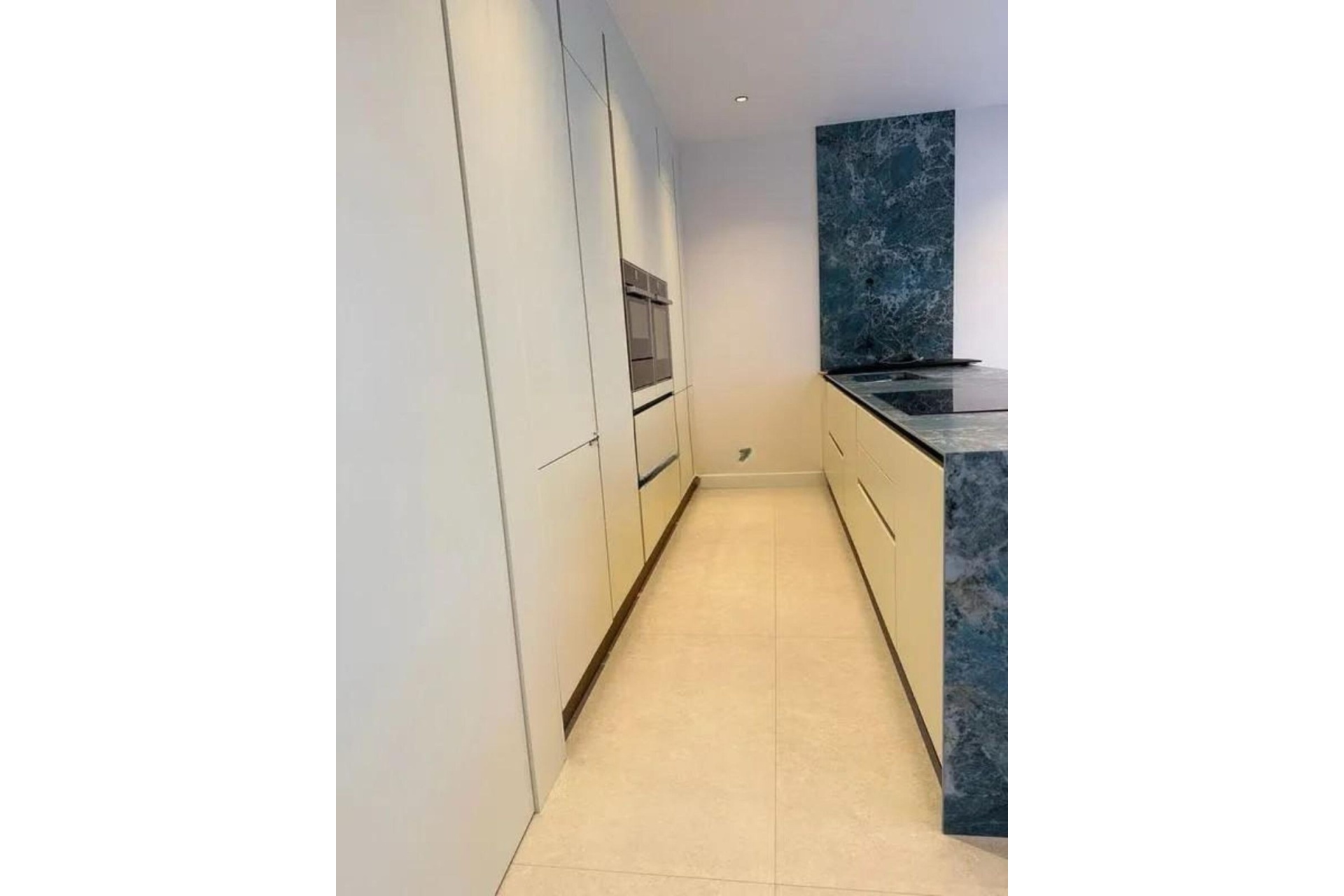 Resale - Villa - Marbella - Marbella Centro