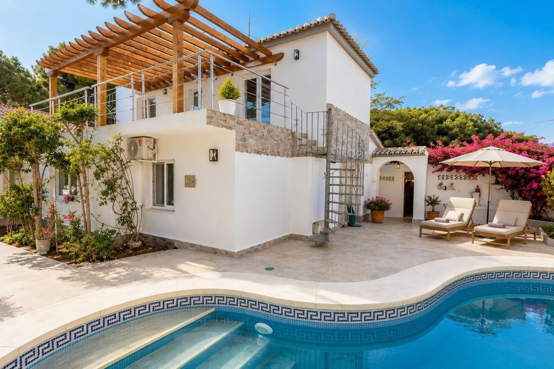 Resale - Villa - Marbella - Marbella Centro