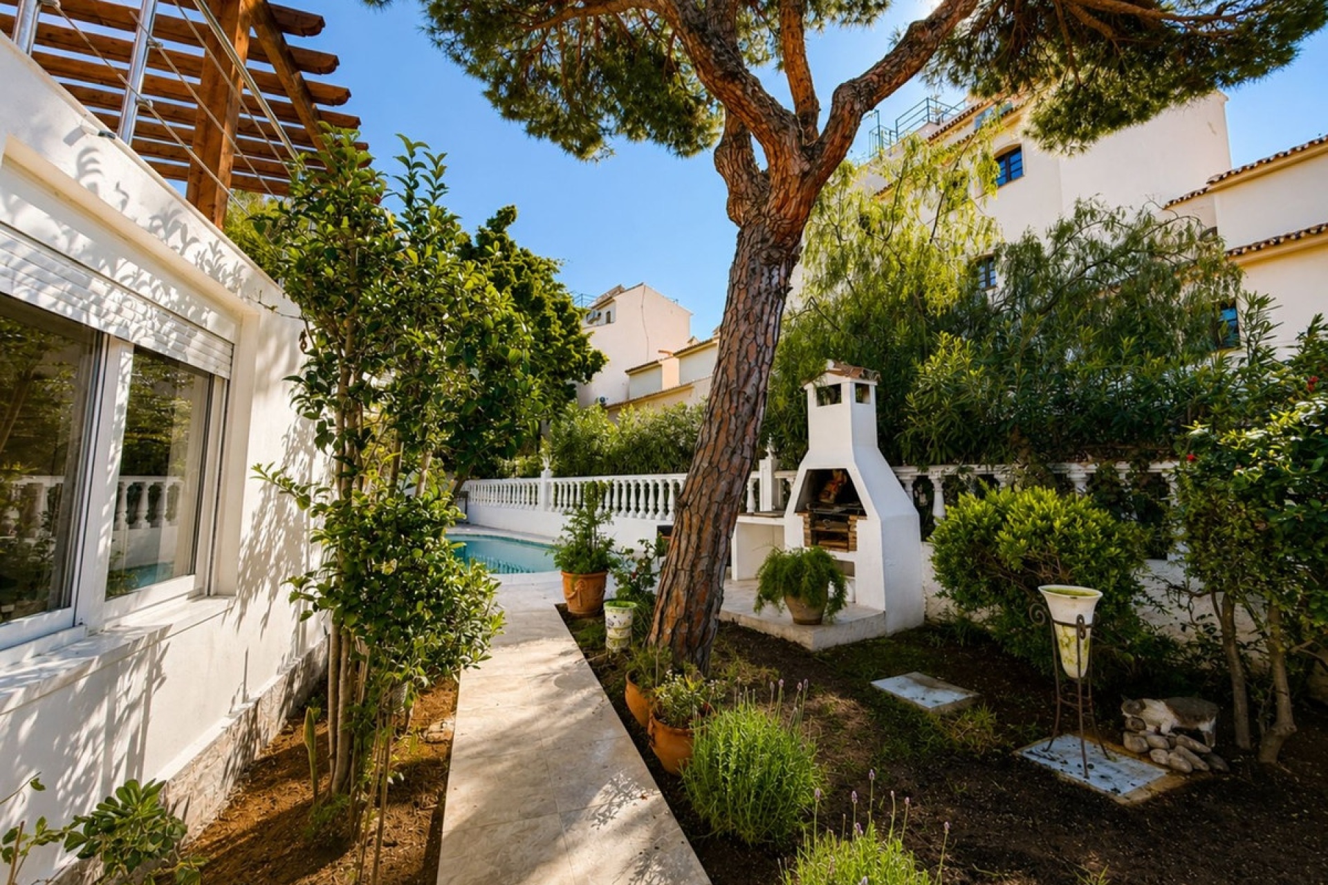 Resale - Villa - Marbella - Marbella Centro