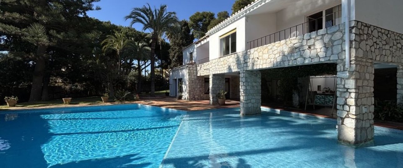 Resale - Villa - Marbella - Marbella Centro