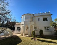 Resale - Villa - Marbella - Marbesa