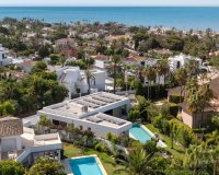 Resale - Villa - Marbella - Marbesa