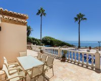Resale - Villa - Marbella - Marbesa