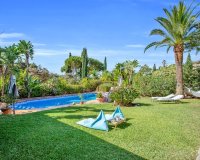 Resale - Villa - Marbella - Marbesa