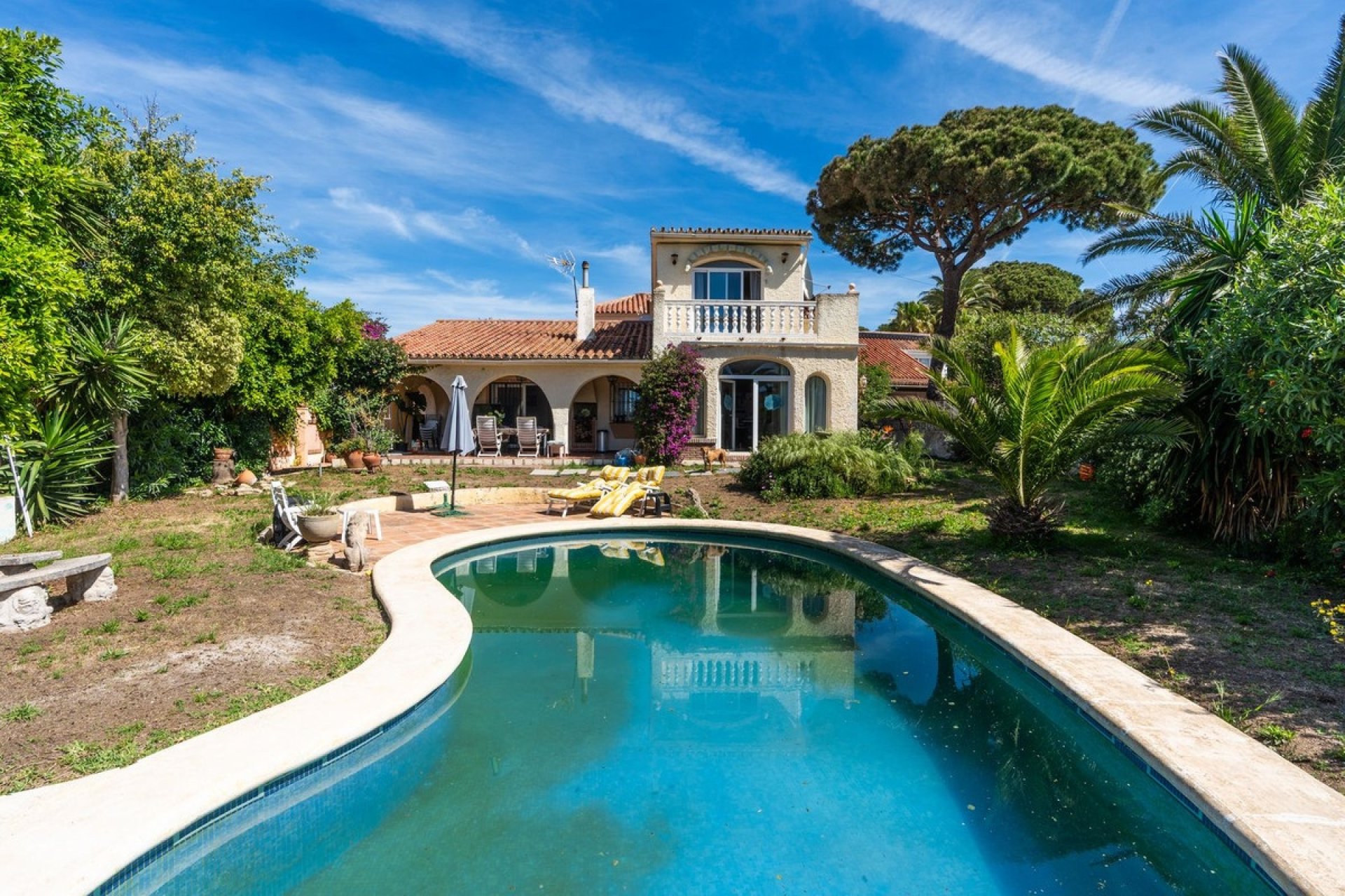 Resale - Villa - Marbella - Marbesa