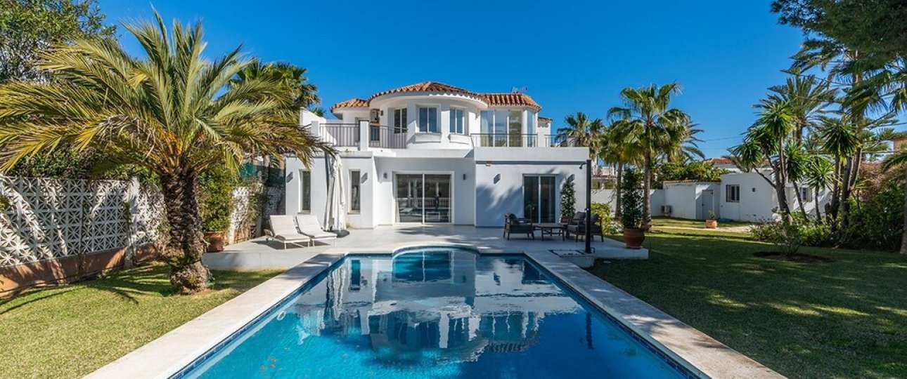 Resale - Villa - Marbella - Marbesa