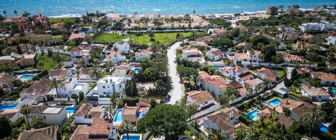 Resale - Villa - Marbella - Marbesa
