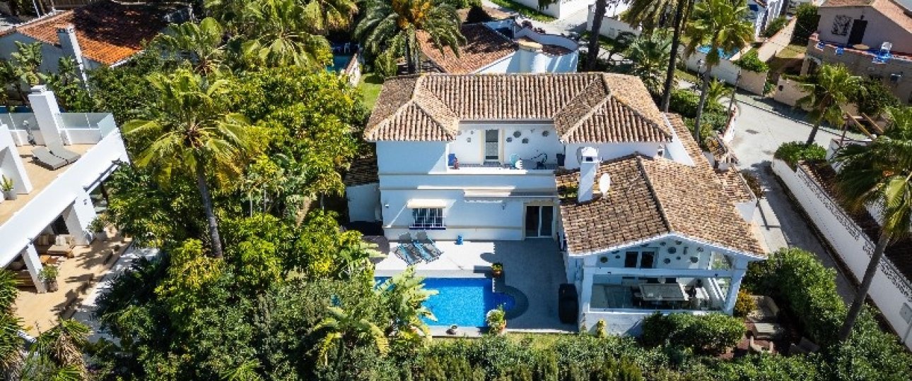 Resale - Villa - Marbella - Marbesa
