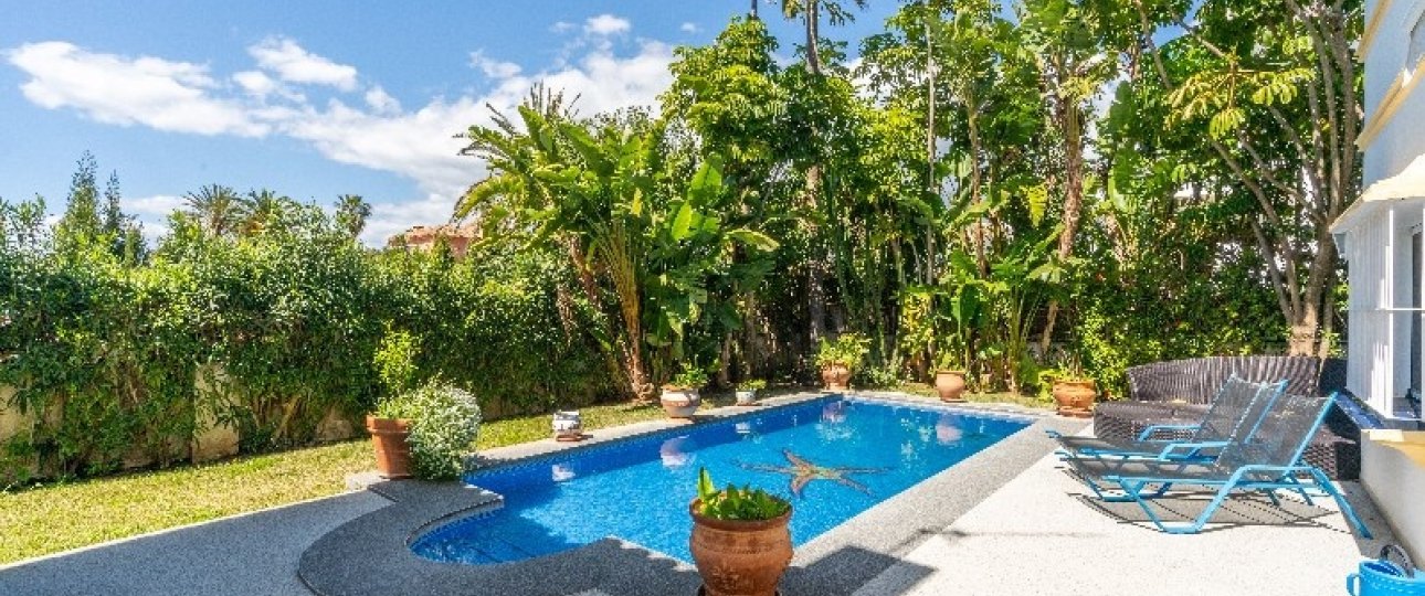 Resale - Villa - Marbella - Marbesa