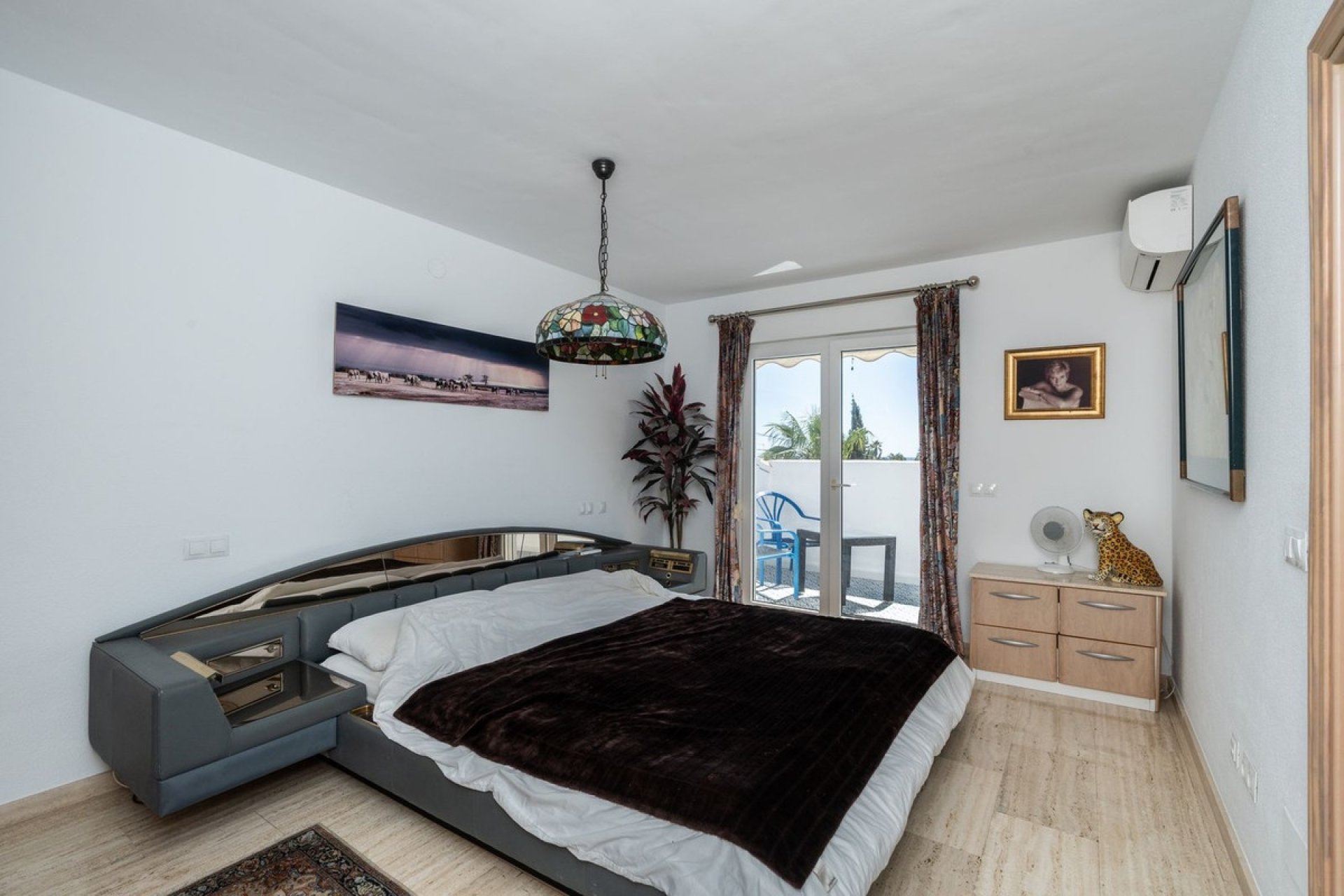 Resale - Villa - Marbella - Marbesa