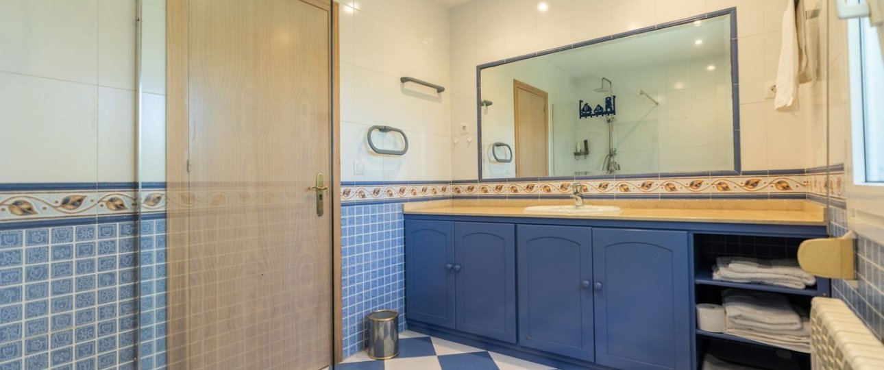 Resale - Villa - Marbella - Marbesa
