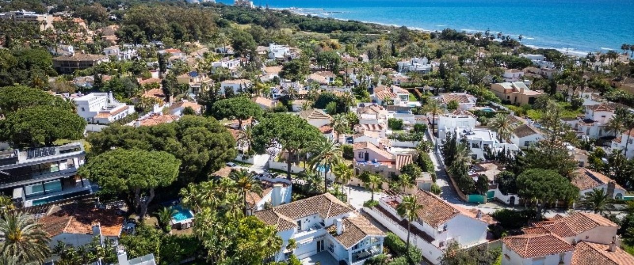 Resale - Villa - Marbella - Marbesa