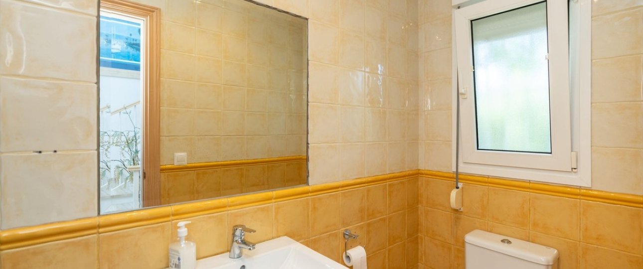 Resale - Villa - Marbella - Marbesa