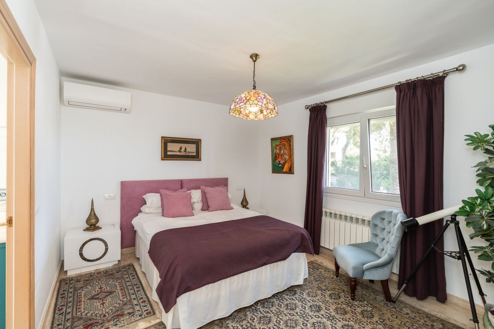 Resale - Villa - Marbella - Marbesa