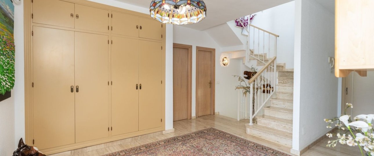 Resale - Villa - Marbella - Marbesa
