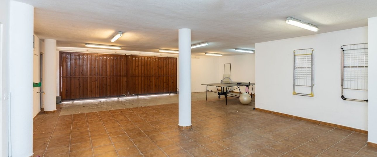 Resale - Villa - Marbella - Marbesa