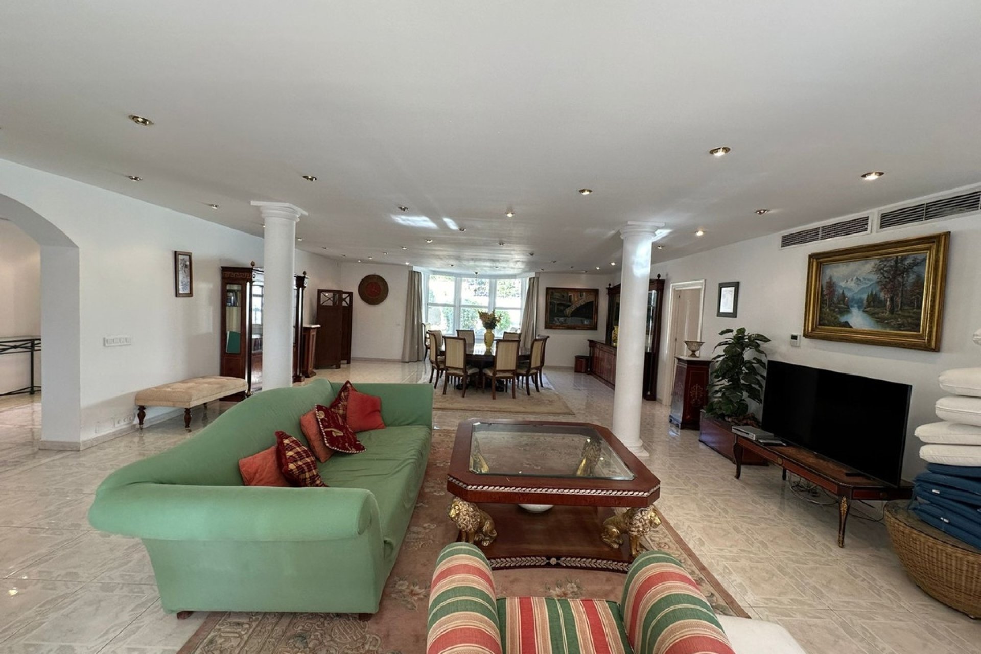 Resale - Villa - Marbella - Marbesa