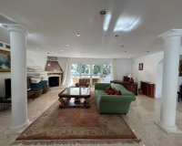 Resale - Villa - Marbella - Marbesa