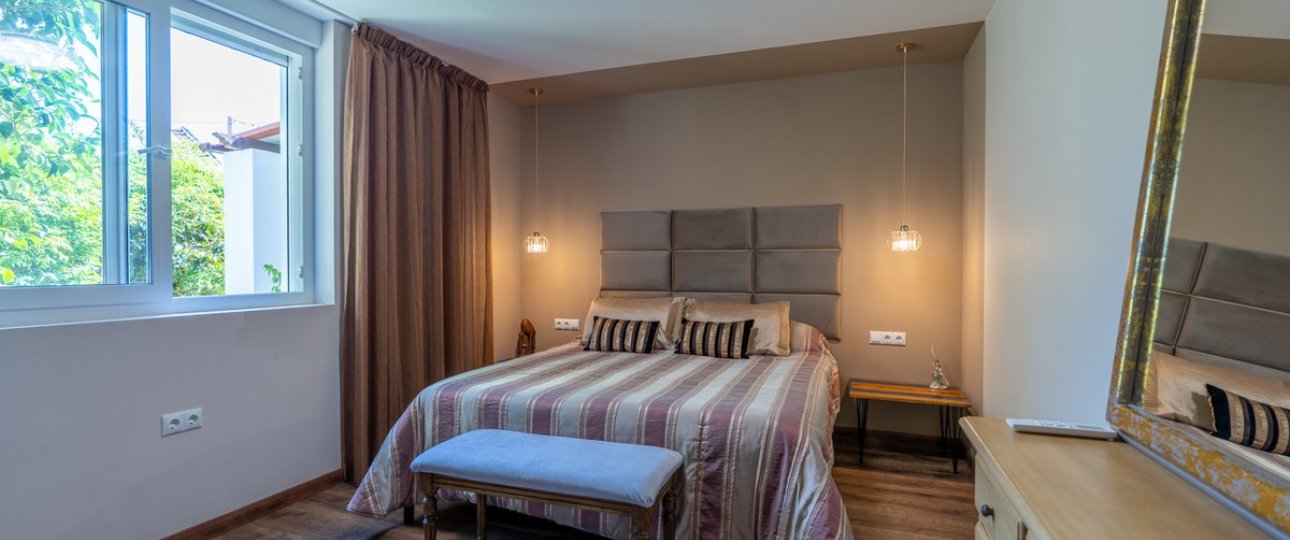 Resale - Villa - Marbella - Marbesa