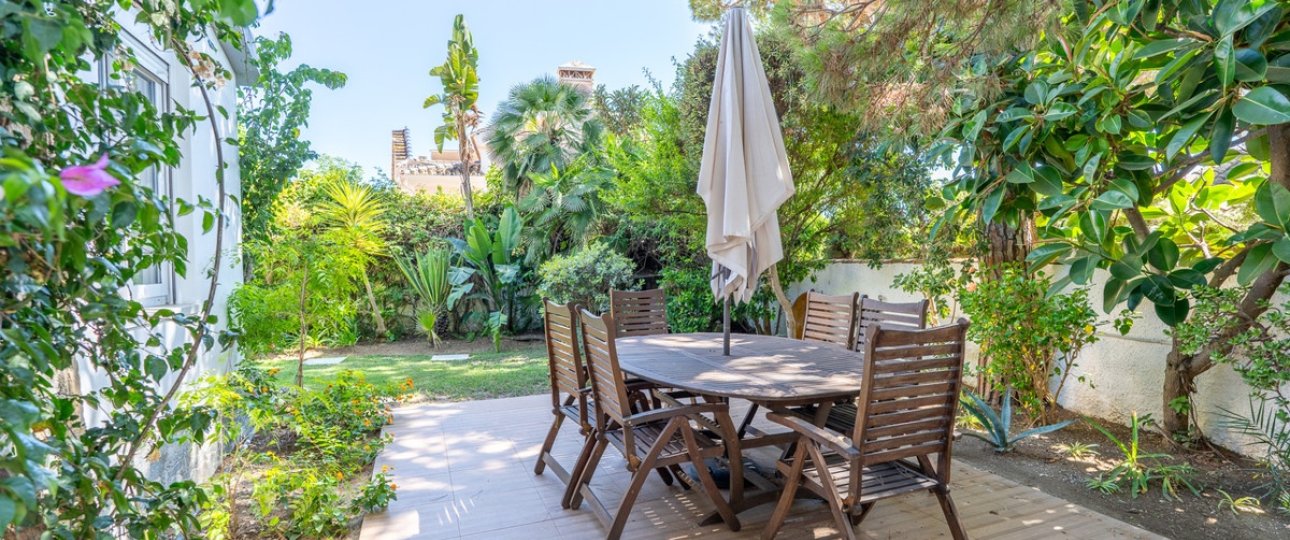 Resale - Villa - Marbella - Marbesa