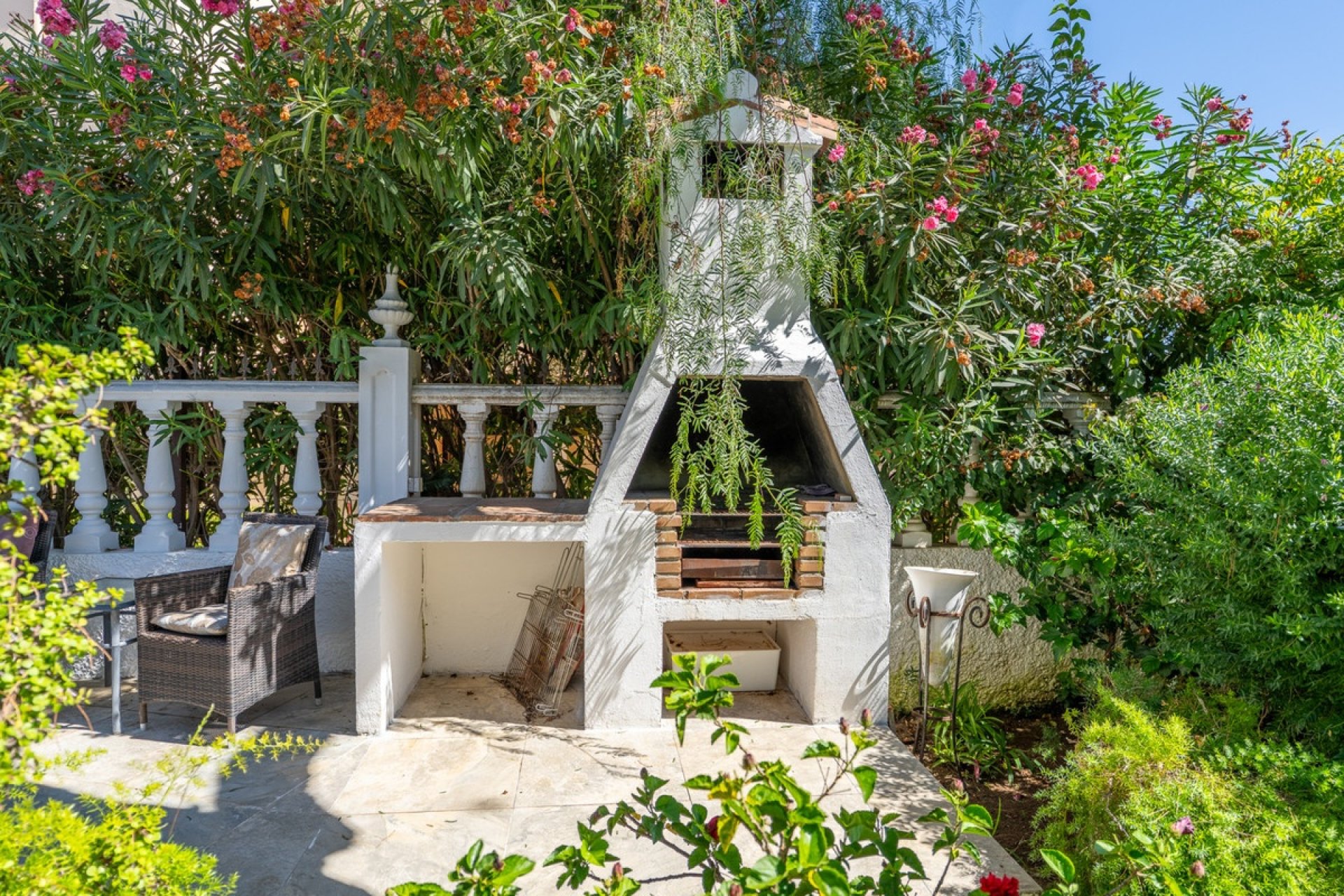Resale - Villa - Marbella - Marbesa