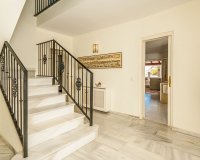 Resale - Villa - Marbella - Marbesa