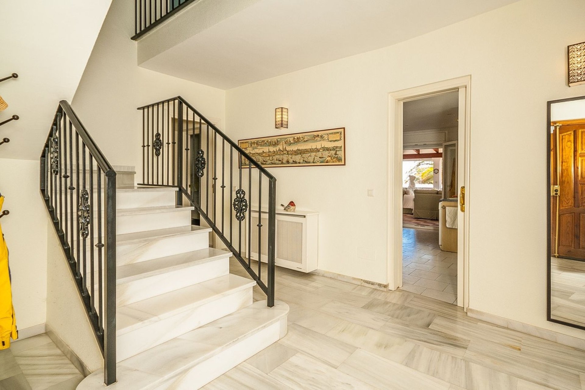 Resale - Villa - Marbella - Marbesa