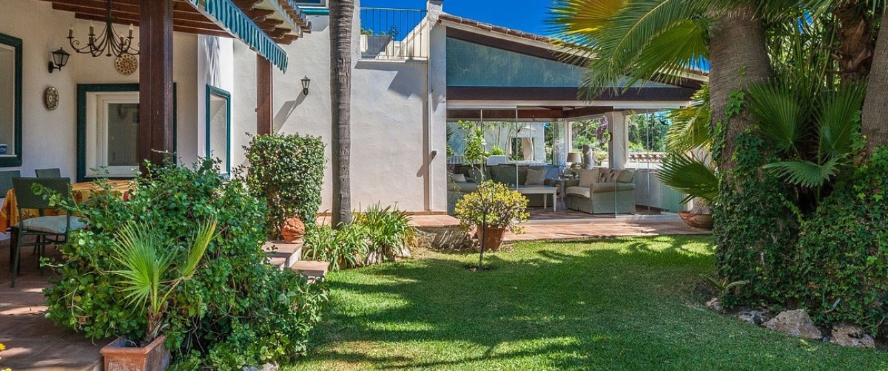 Resale - Villa - Marbella - Marbesa