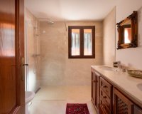 Resale - Villa - Marbella - Marbesa