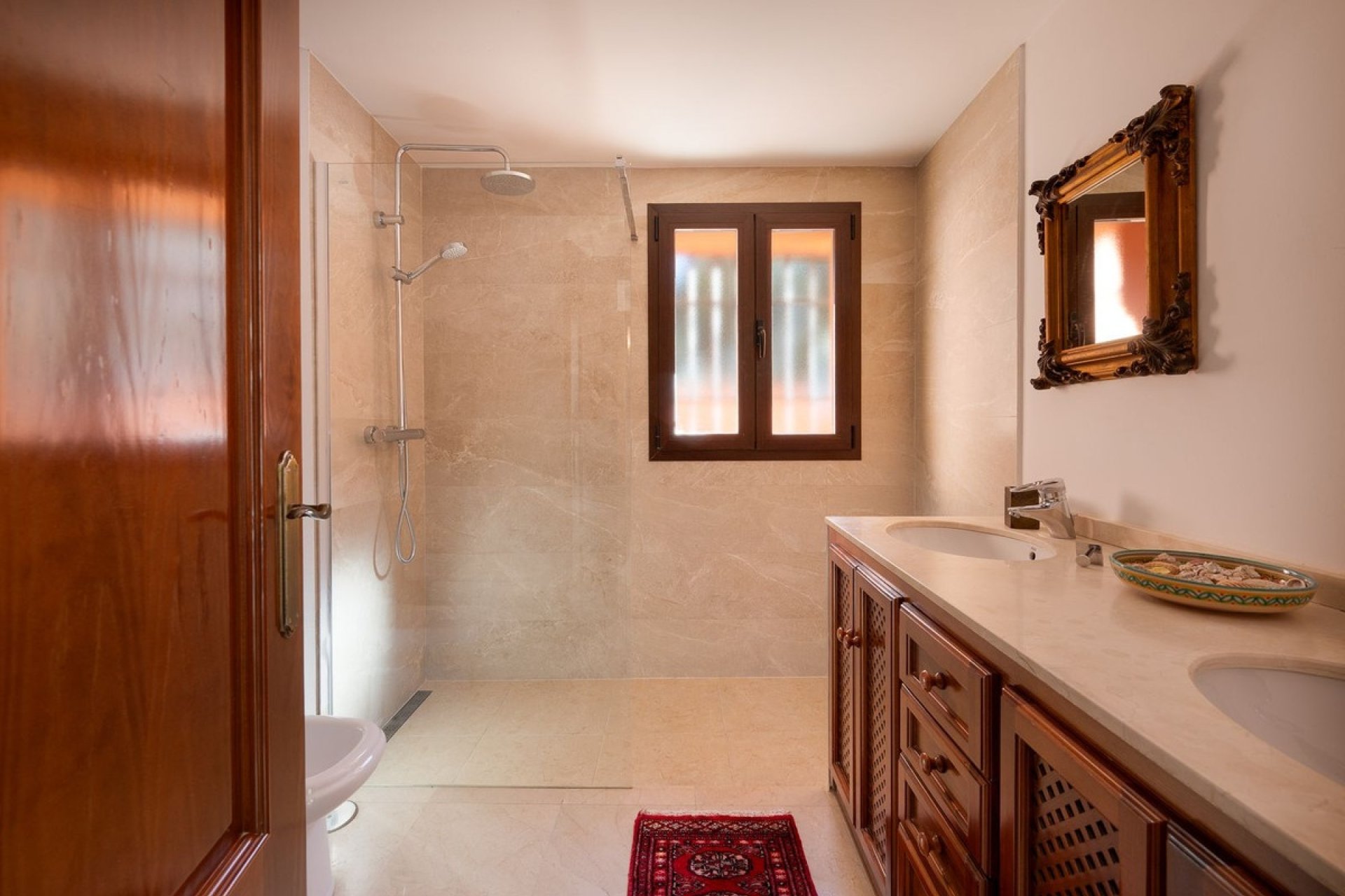 Resale - Villa - Marbella - Marbesa