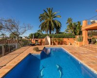 Resale - Villa - Marbella - Marbesa