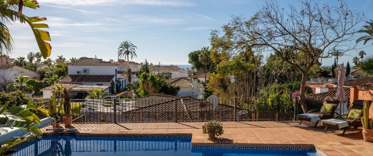 Resale - Villa - Marbella - Marbesa