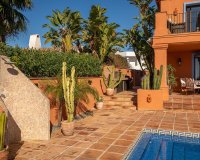 Resale - Villa - Marbella - Marbesa