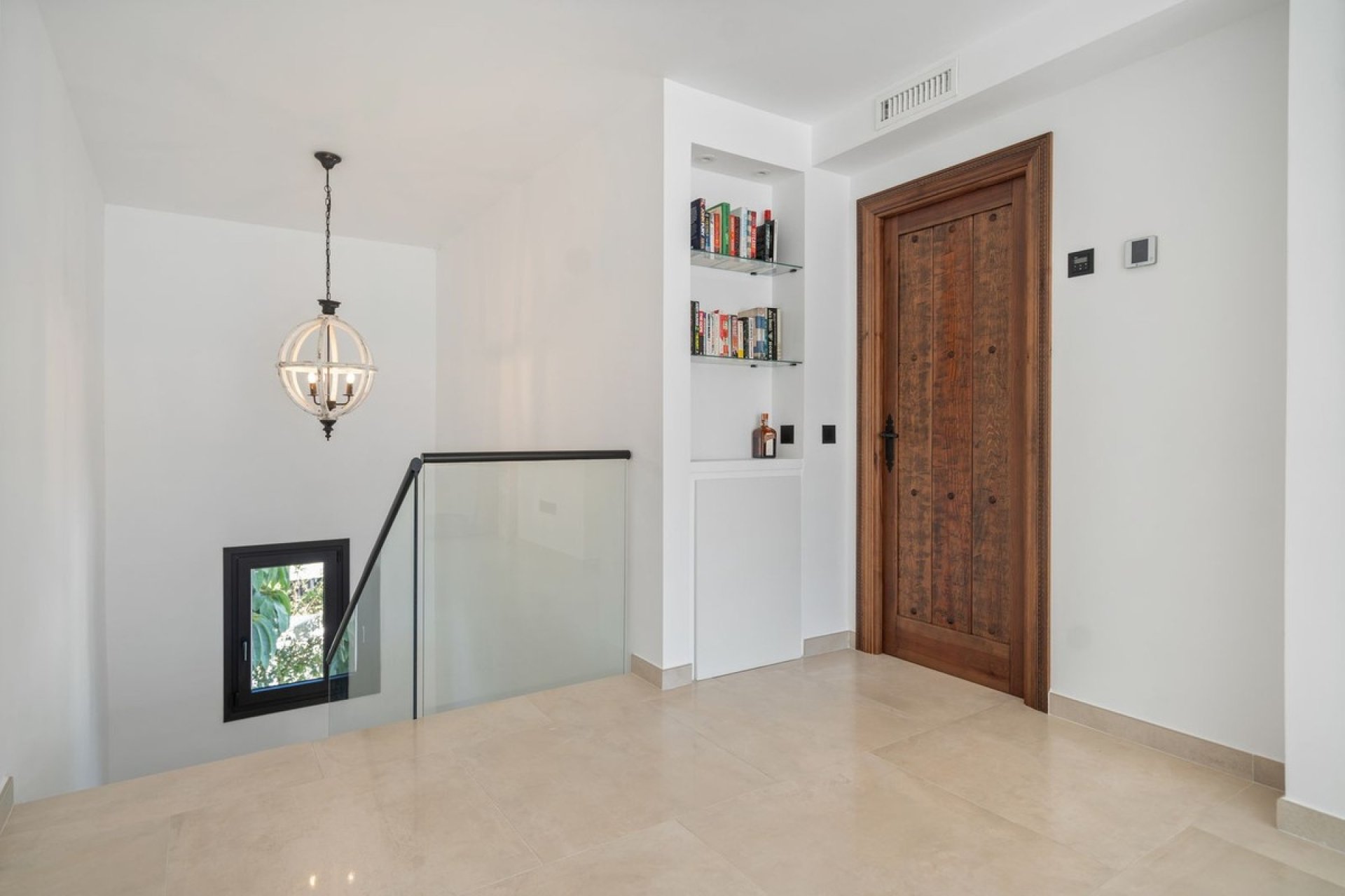 Resale - Villa - Marbella - Marbesa