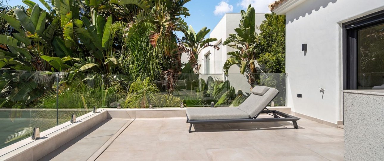 Resale - Villa - Marbella - Marbesa