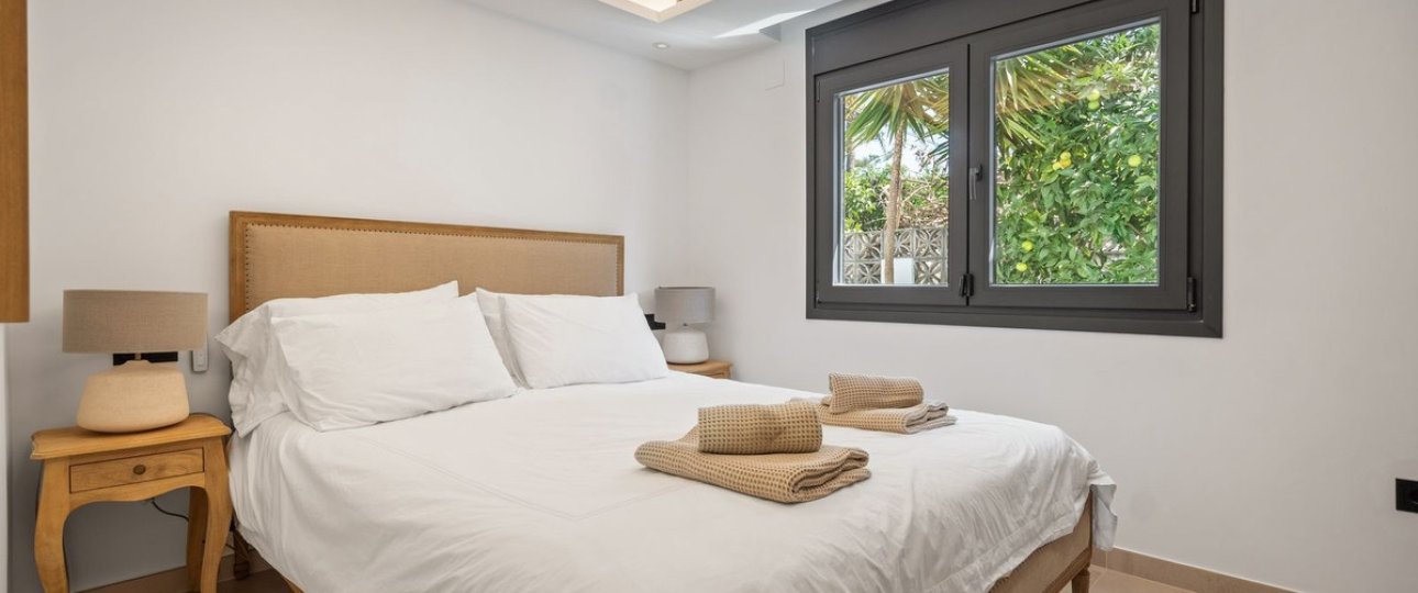 Resale - Villa - Marbella - Marbesa