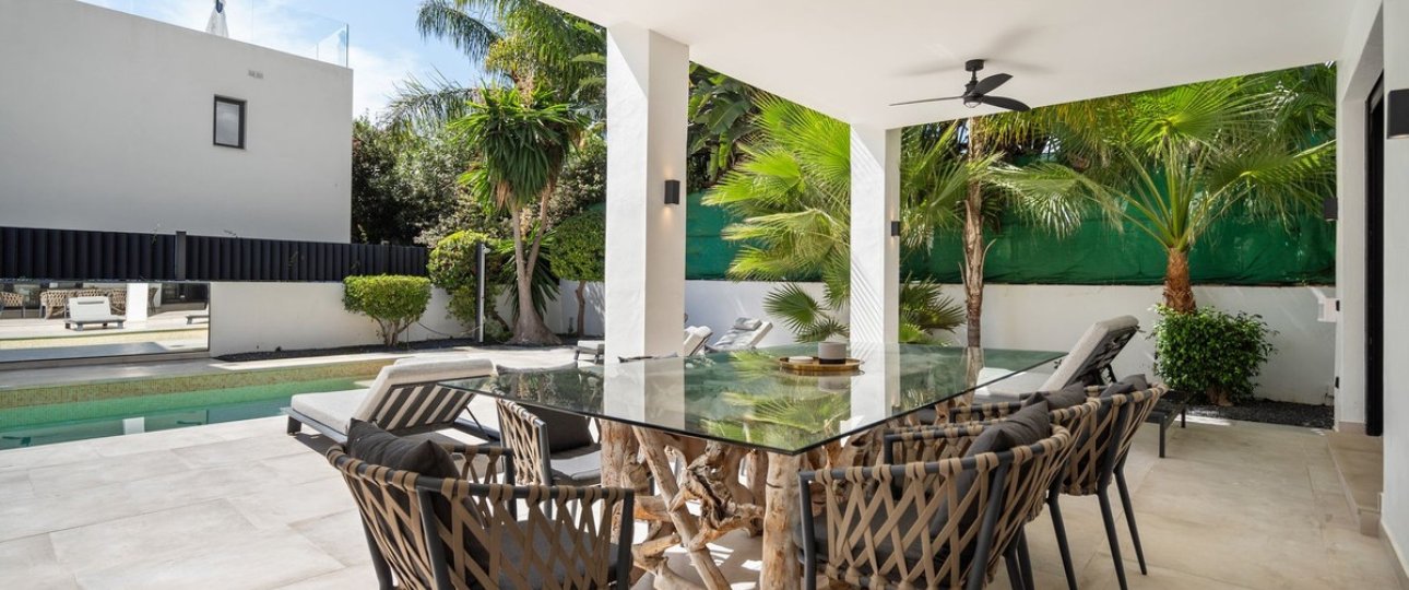 Resale - Villa - Marbella - Marbesa