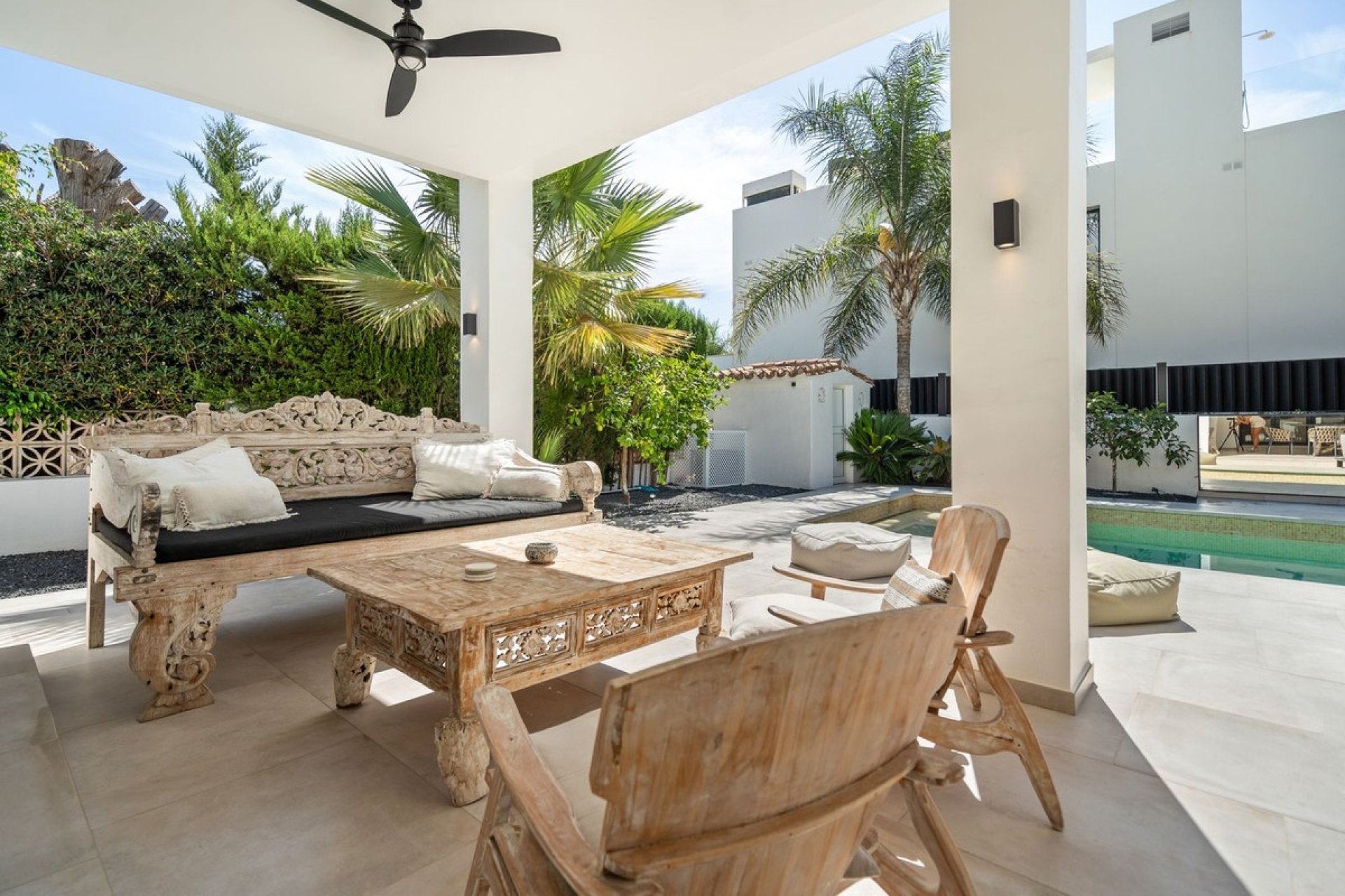 Resale - Villa - Marbella - Marbesa