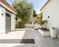 Resale - Villa - Marbella - Marbesa
