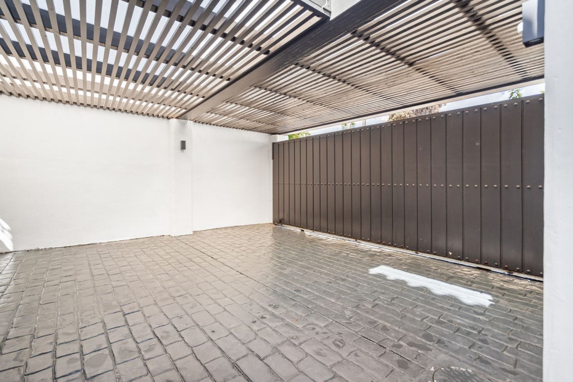 Resale - Villa - Marbella - Marbesa