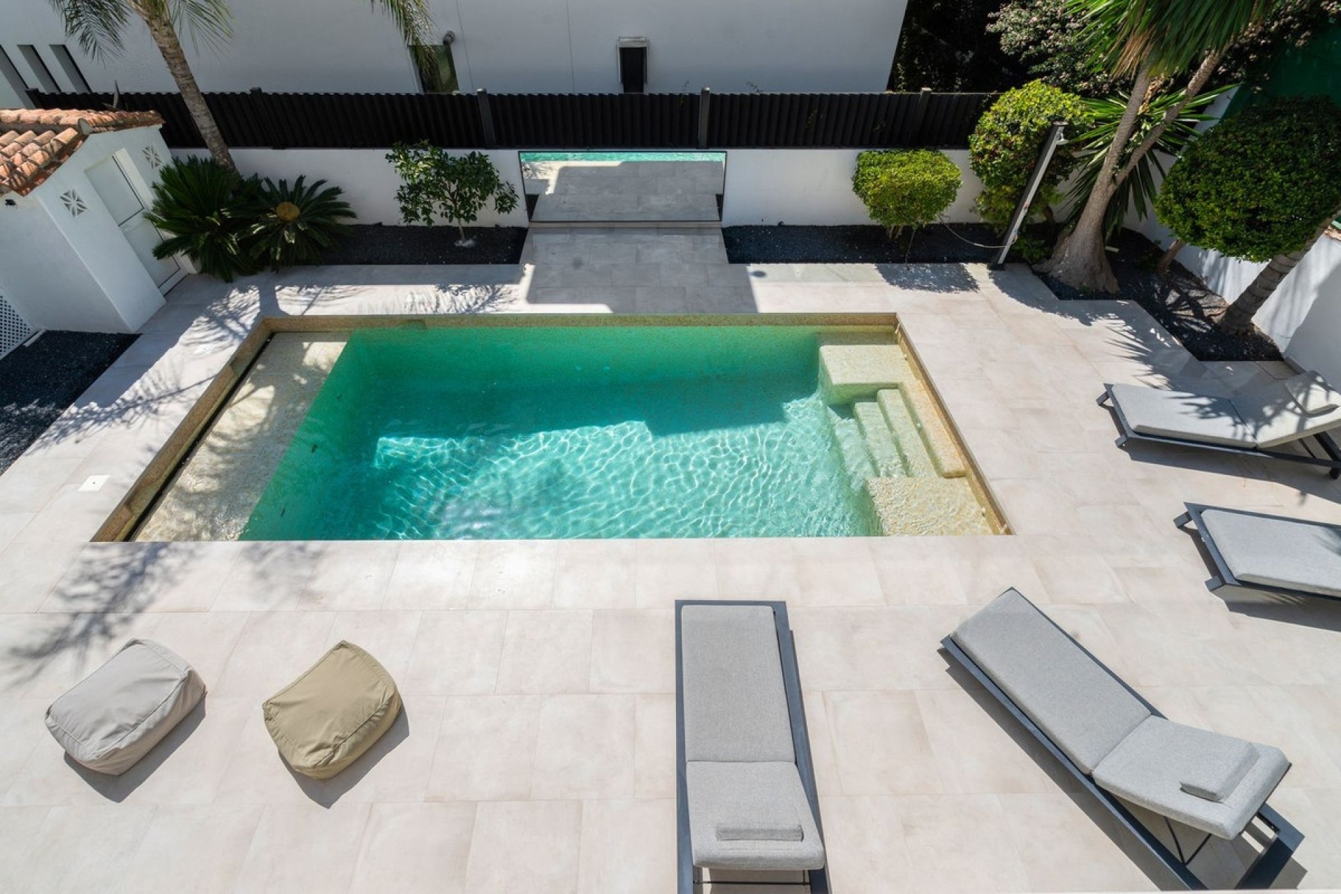 Resale - Villa - Marbella - Marbesa