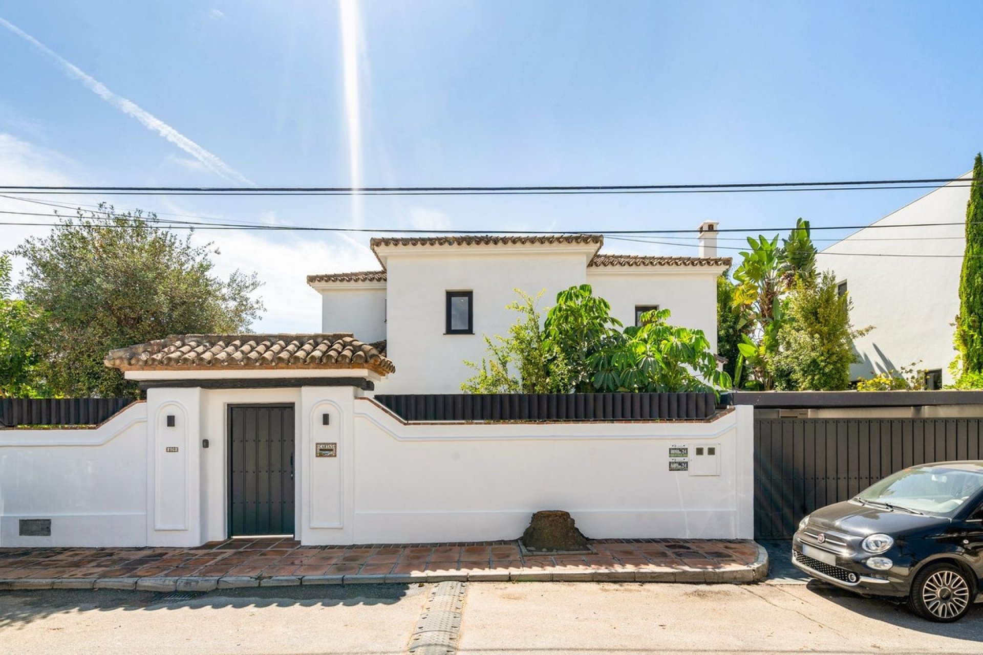 Resale - Villa - Marbella - Marbesa