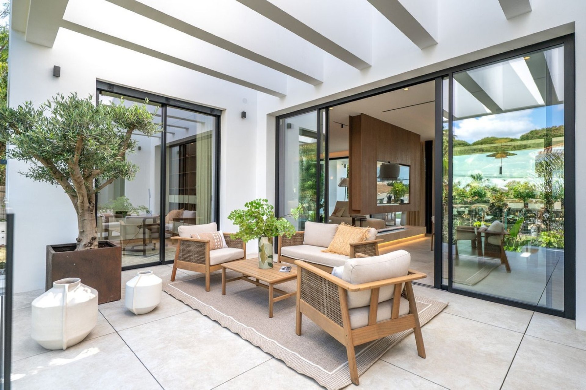 Resale - Villa - Marbella - Marbesa