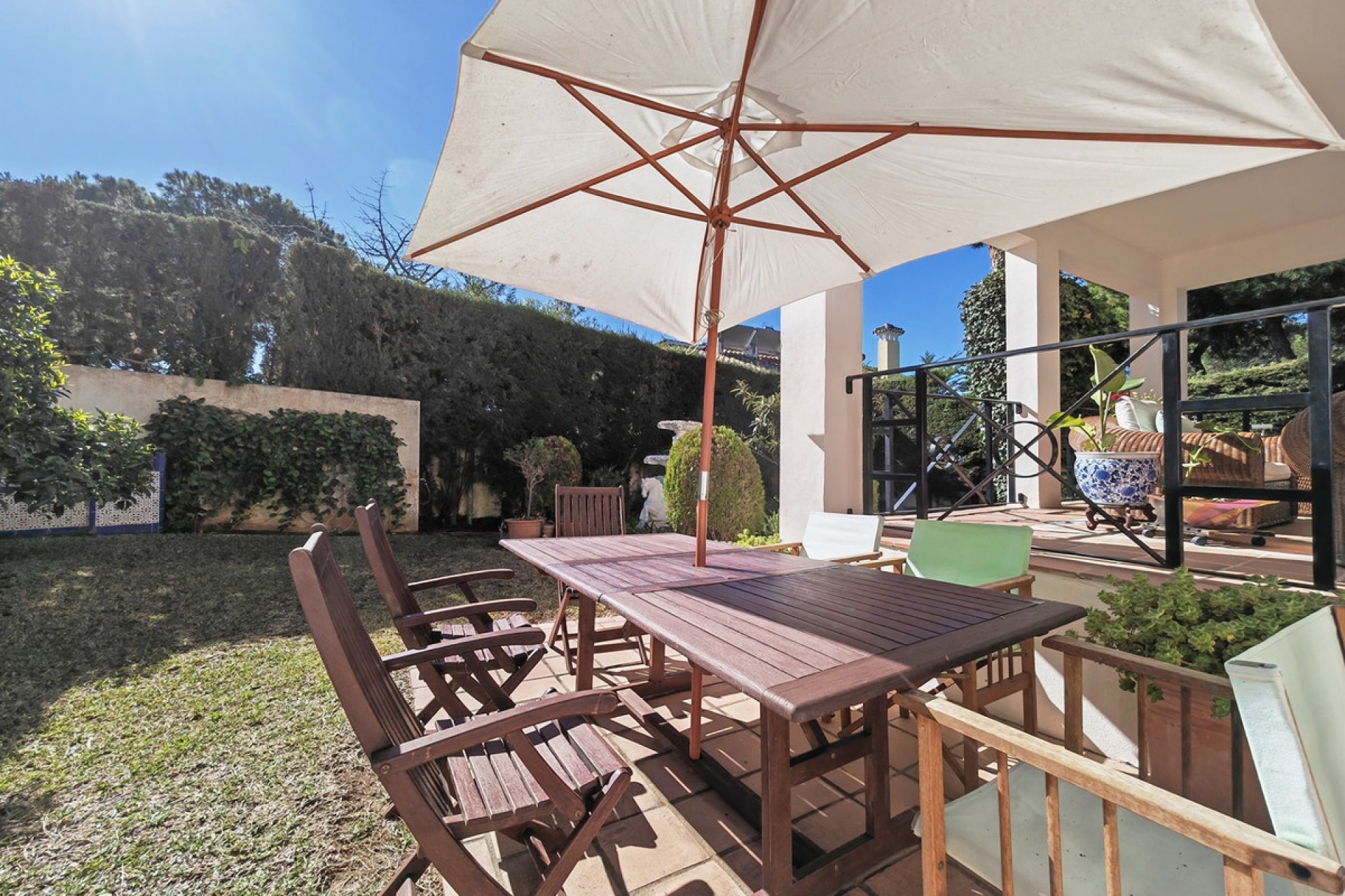 Resale - Villa - Marbella - Marbesa