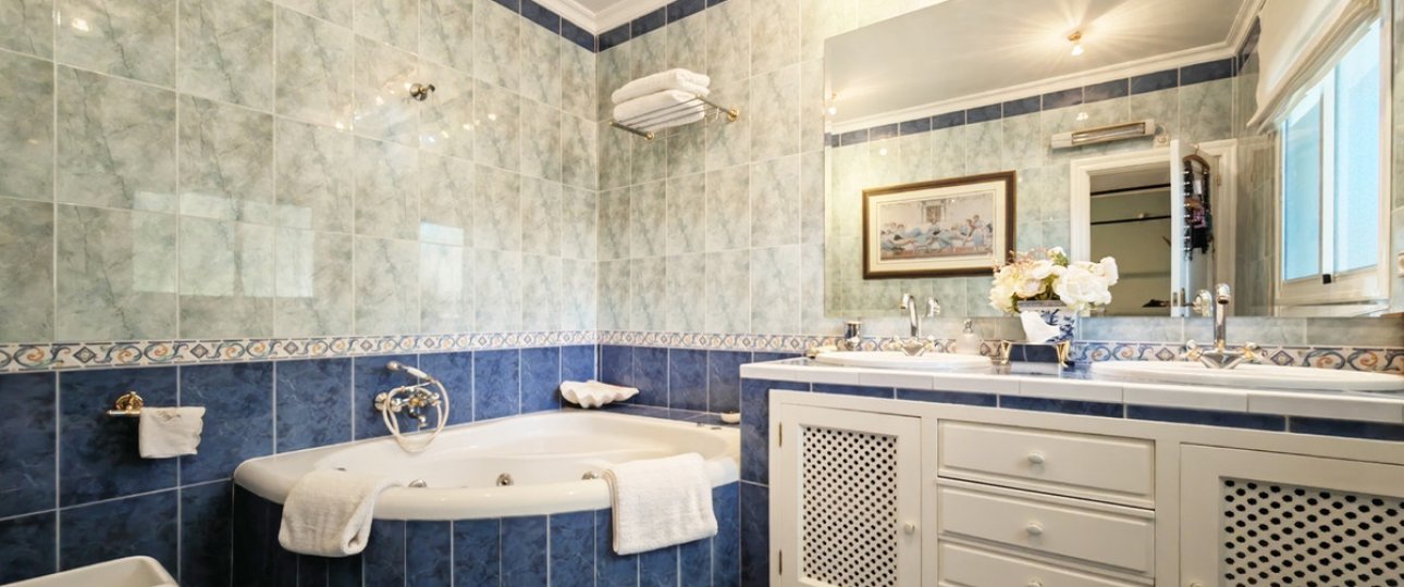 Resale - Villa - Marbella - Marbesa