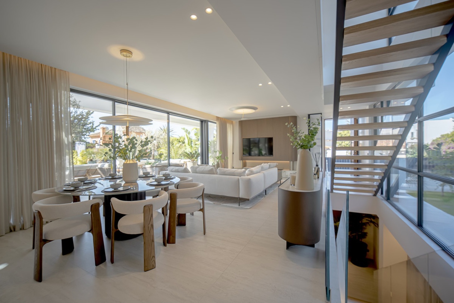 Resale - Villa - Marbella - Marbesa